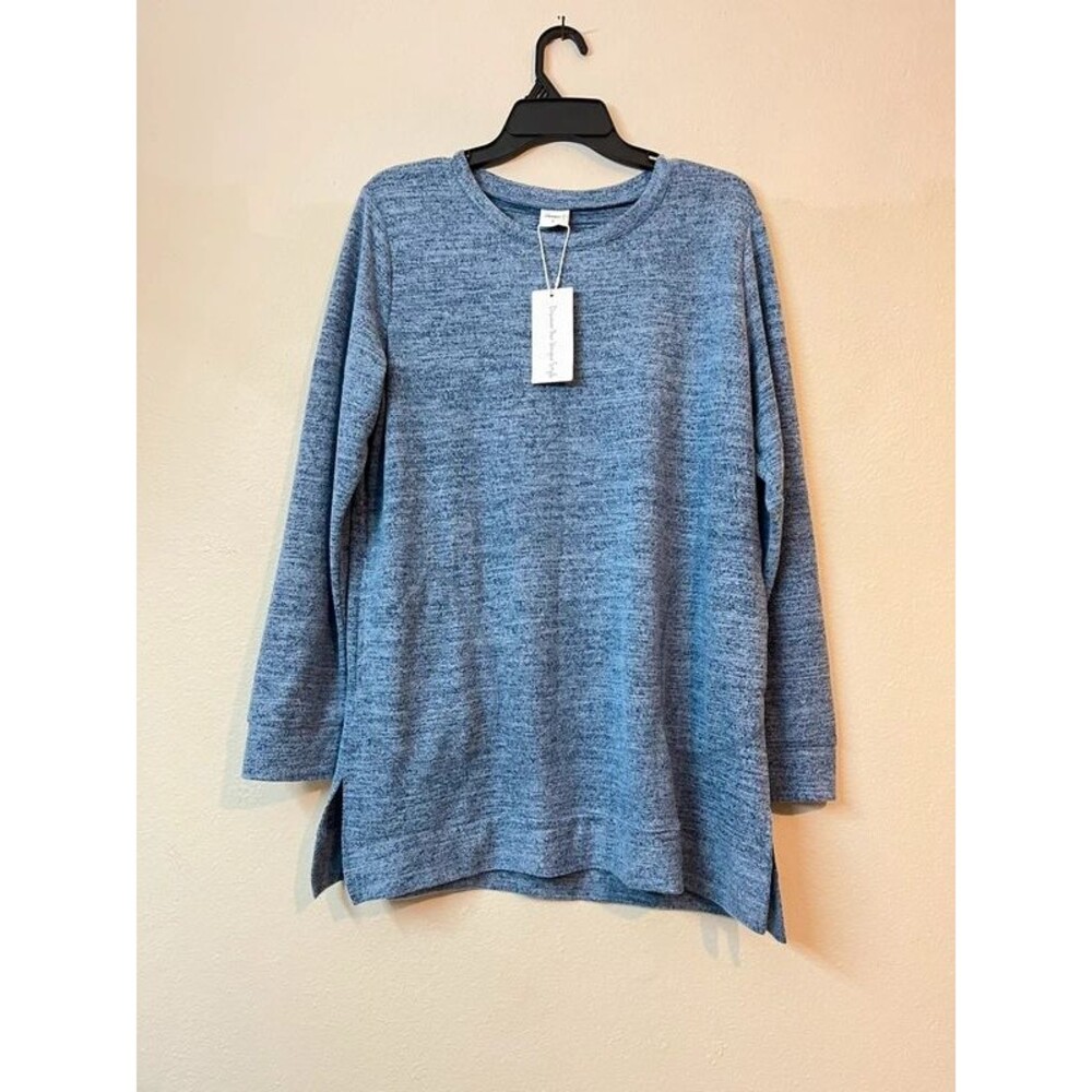 NWT Soft Comfy Long Sleeve Blue Large Winter Pockets